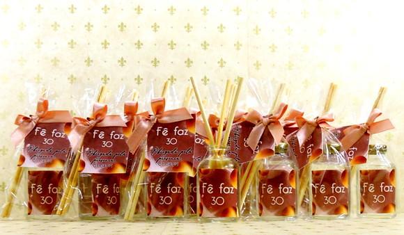 Lembrancinha Aniversário Mini Aromatizador Difusor Vermelho
