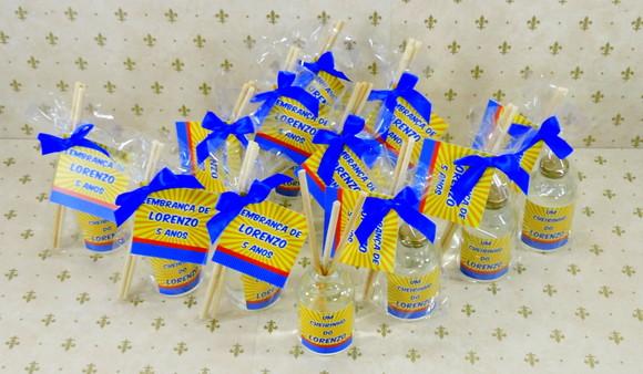 Lembrancinha Aniversário Mini Difusor Aromatizador Varetas