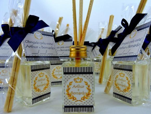 Lembrancinha Coroa Dourada Mini Difusor