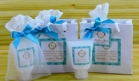 Lembrancinha Creme na Organza e Sacolinha Casamento Brasão