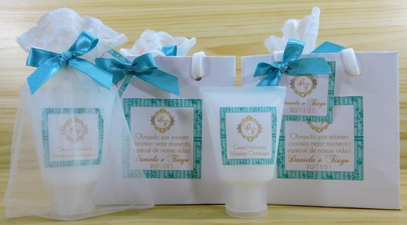 Lembrancinha Creme na Organza e Sacolinha Casamento Brasão