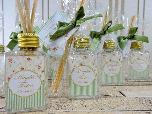 Lembrancinha de Aniversário Mini Aromatizador Difusor Verde