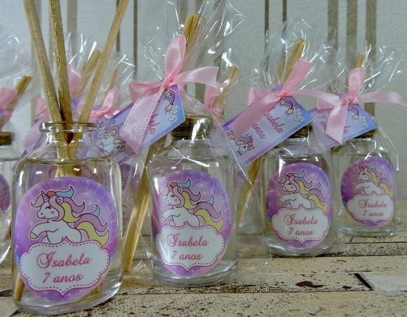 Lembrancinha de Aniversário Mini Aromatizador Unicórnio