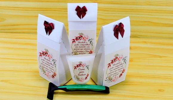 Lembrancinha de Casamento Barbeador e Creme Barba Padrinhos