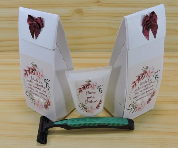 Lembrancinha de Casamento Barbeador e Creme Barba Padrinhos