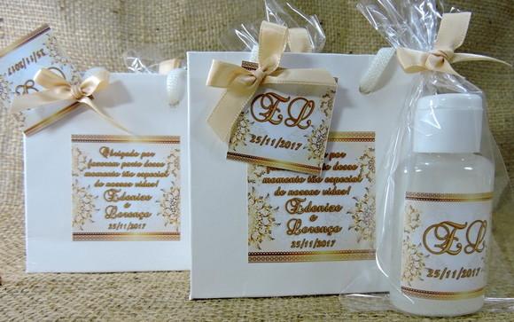 Lembrancinha de Casamento Bisnaga na Sacola Branca