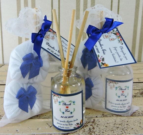 Lembrancinha de Casamento Dois Sachês e Mini Aromatizante