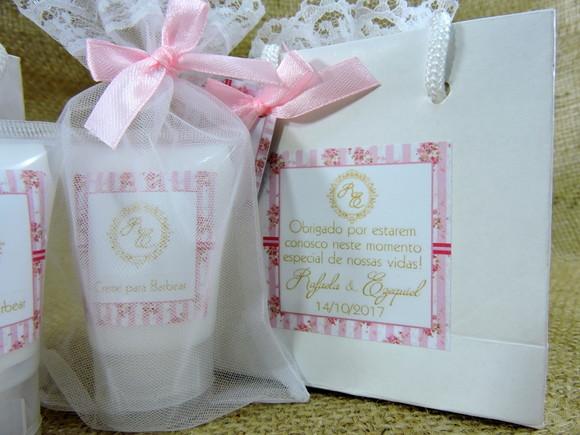 Lembrancinha de Casamento Hidratante na Organza e Sacolinha