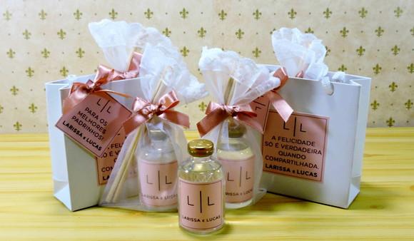 Lembrancinha de Casamento Mini Aromatizante na Sacolinha