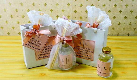 Lembrancinha de Casamento Mini Aromatizante na Sacolinha