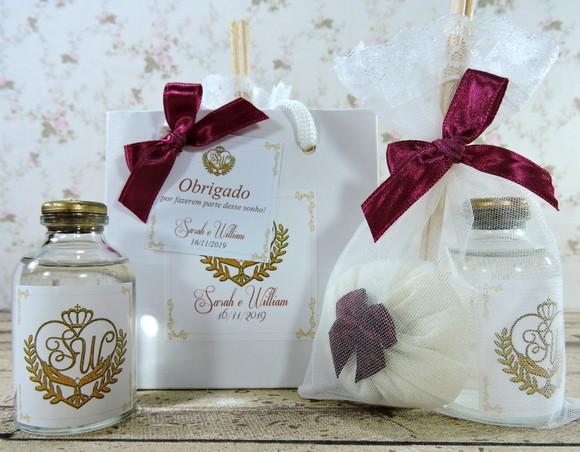 Lembrancinha de Casamento Mini Difusor de Varetas e Sachê