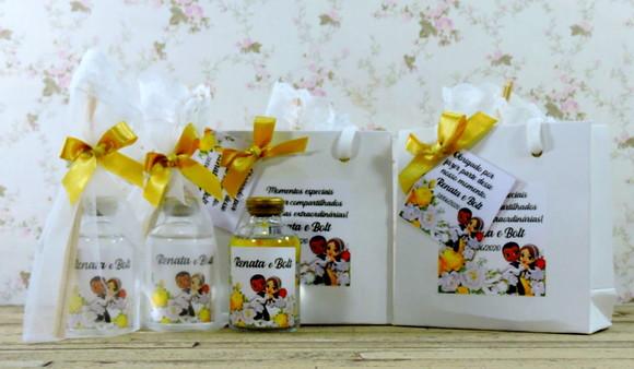 Lembrancinha de Casamento Mini Difusor na Sacolinha
