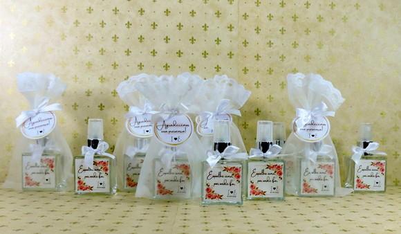 Lembrancinha de Casamento Mini Home Spray Organza Cheirinho