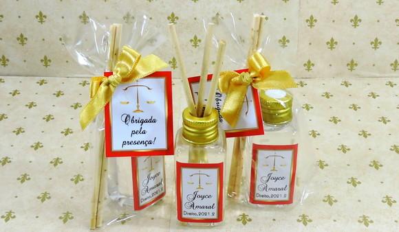 Lembrancinha de Formatura Mini Aromatizador Difusor Varetas