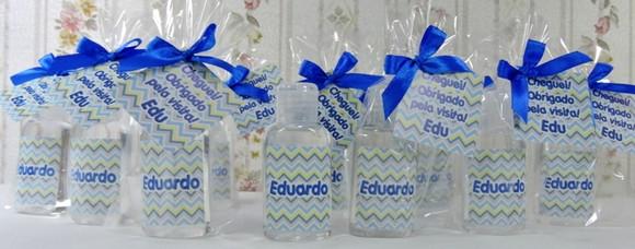 Lembrancinha de Maternidade Mini Álcool Gel no Saquinho