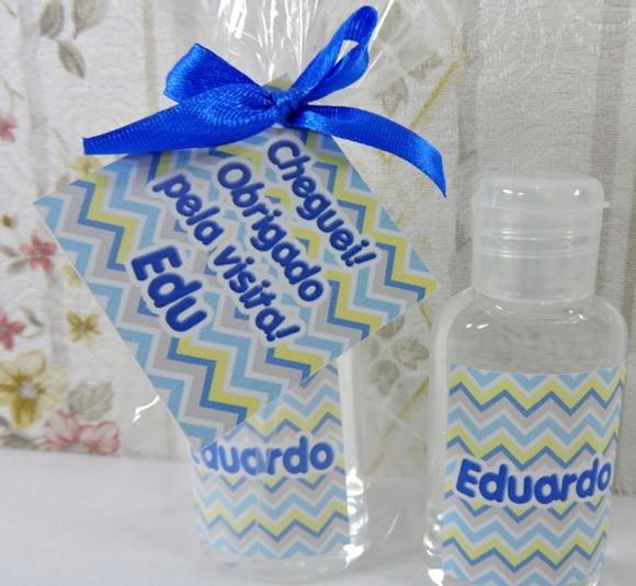 Lembrancinha de Maternidade Mini Álcool Gel no Saquinho