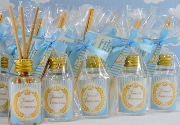 Lembrancinha de Maternidade Mini Aromatizador Coroa Dourada