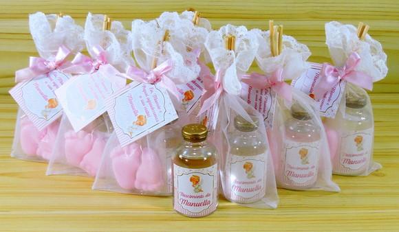 Lembrancinha de Nascimento Aromatizador Pézinho na Organza