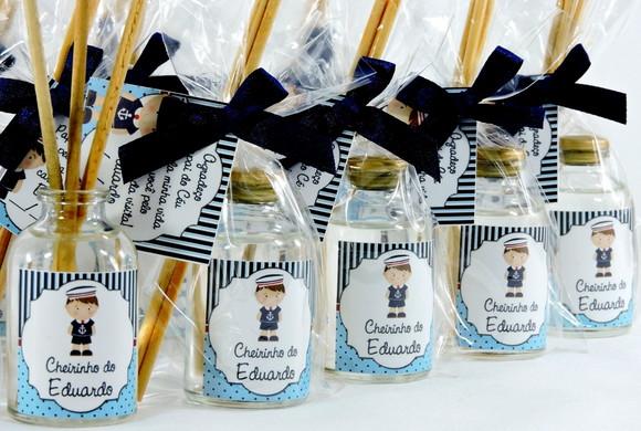 Lembrancinha de Nascimento Mini Aromatizador Bebê Marinheiro