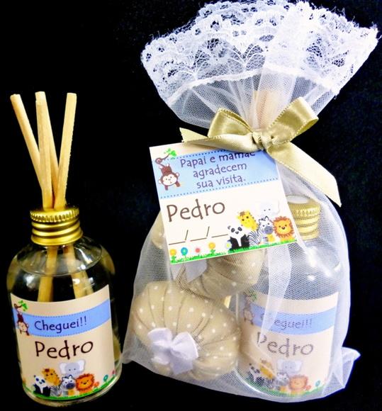 Lembrancinha de Nascimento Mini Aromatizador e Dois Sachês