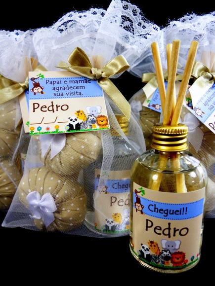 Lembrancinha de Nascimento Mini Aromatizador e Dois Sachês