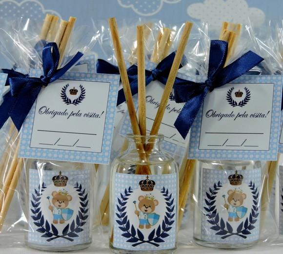 Lembrancinha de Nascimento Mini Aromatizador Príncipe Bebê