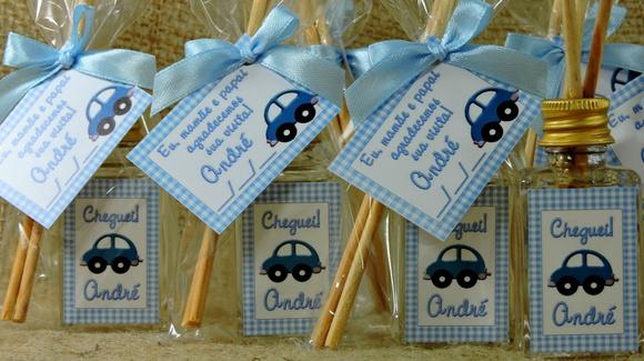 Lembrancinha de Nascimento Mini Aromatizante Carrinho
