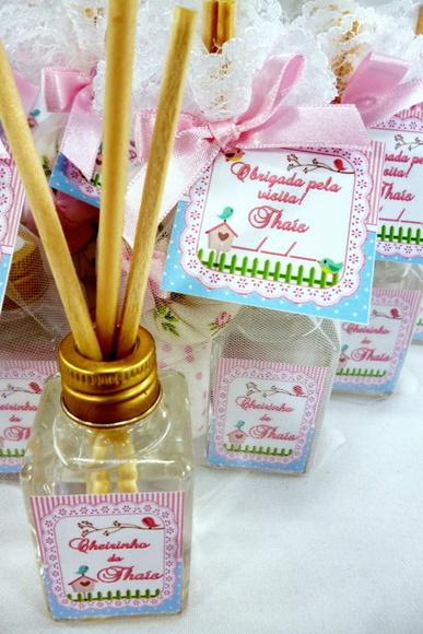 Lembrancinha de Nascimento Mini Difusor com Sachê Passarinho
