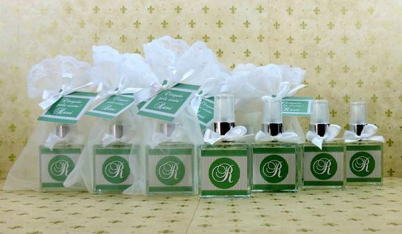 Lembrancinha de Nascimento Mini Home Spray Organza Cheirinho