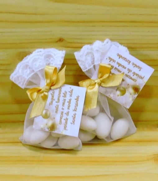 Lembrancinha de Natal 7 Amêndoas da Sorte Saquinho Organza