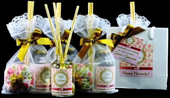 Lembrancinha de Noivado Difusor e Sachê Rosa e Dourado