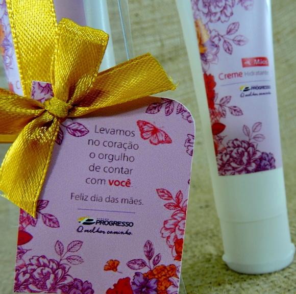 Lembrancinha Dia das Mães Bisnaga com Hidratante na Caixinha