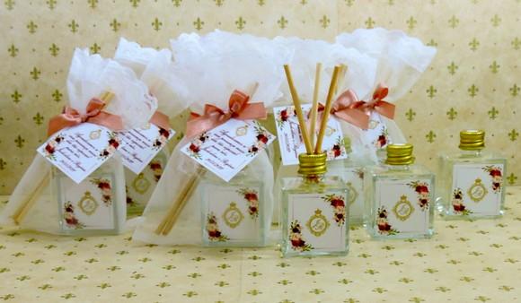Lembrancinha Mini Aromatizante Difusor Cubo Vareta Casamento