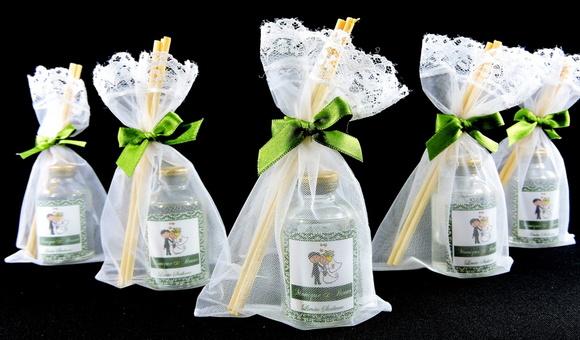 Lembrancinha Mini Difusor na Organza