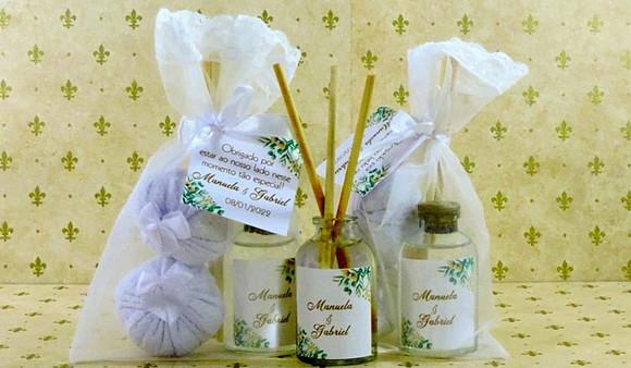 Lembrancinha Mini Difusor Varetas Casamento Dois Sachês