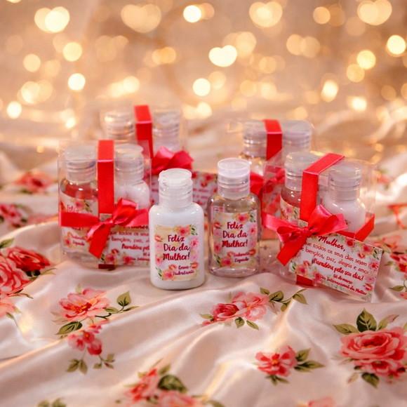 Lembrancinha Mini Kit Higiene Dia da Mulher Brinde