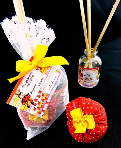 Lembrancinha Sachê e Mini Aromatizador Joaninha