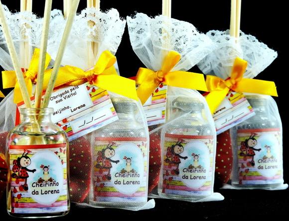 Lembrancinha Sachê e Mini Aromatizador Joaninha