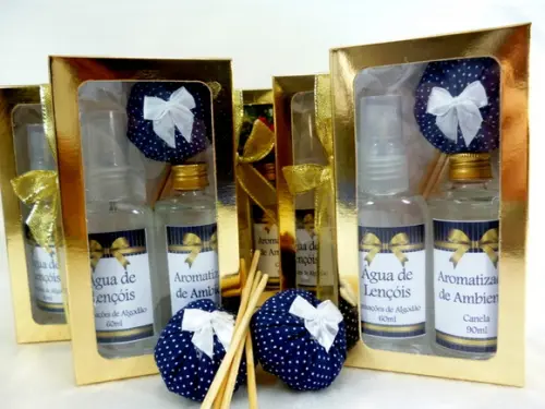 Kit Madrinhas Caixa Dourada