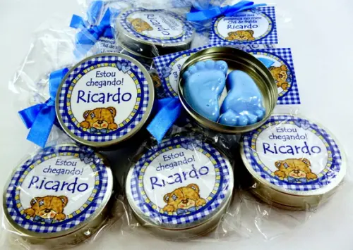 Lembrança Latinha Sabonete Pezinho Bebê