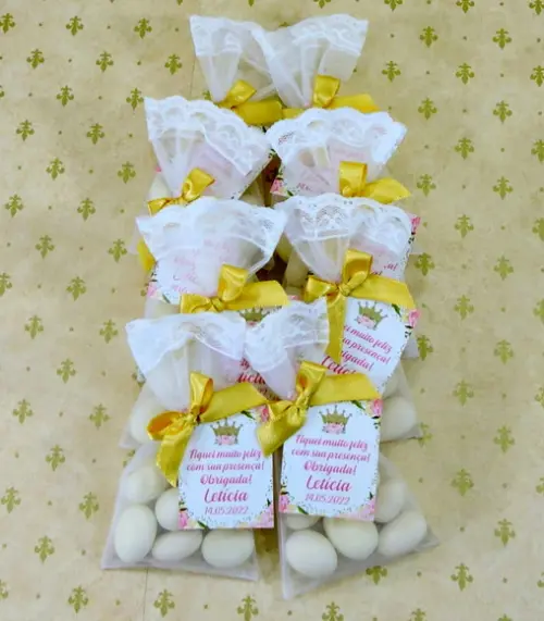 Lembrancinha Aniversário Amêndoas da Sorte Saquinho Organza