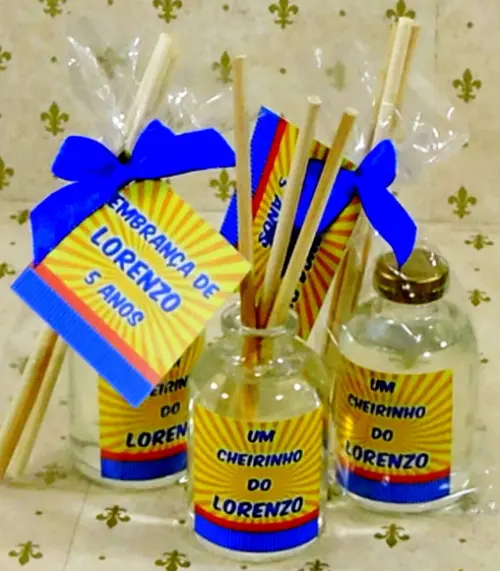 Lembrancinha Aniversário Mini Difusor Aromatizador Varetas