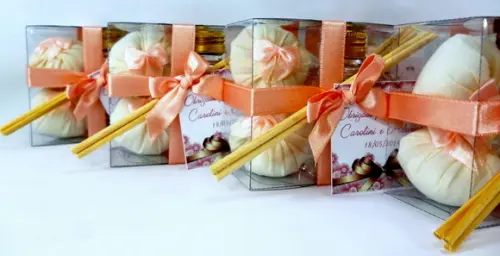 Lembrancinha Aromatizador e Dois Sachês