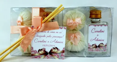 Lembrancinha Aromatizador e Dois Sachês