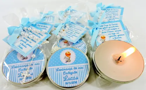 Lembrancinha Batizado Vela na Latinha e Tercinho Anjinho