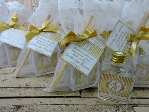 Lembrancinha Bodas de Ouro Mini Aromatizante Difusor Varetas