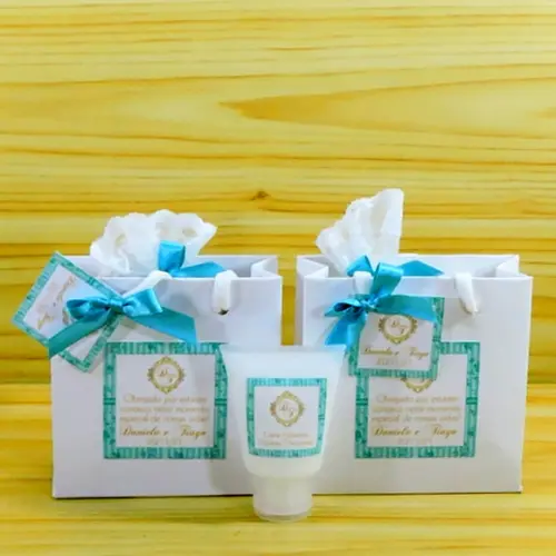 Lembrancinha Creme na Organza e Sacolinha Casamento Brasão