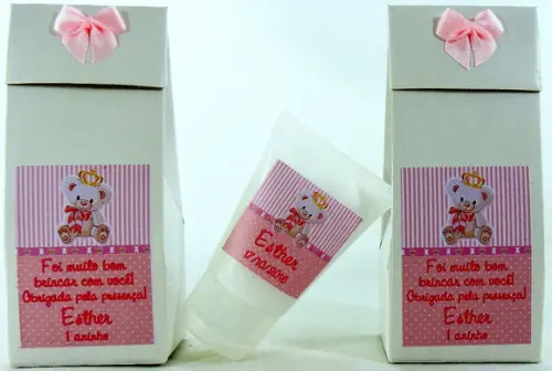 Lembrancinha de 1 Ano Creme na Caixinha