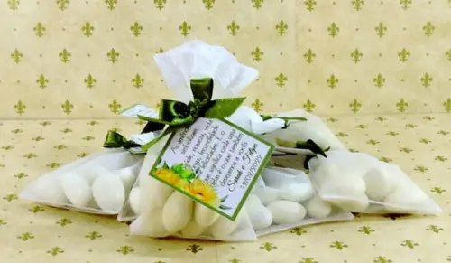 Lembrancinha de Casamento Amêndoas da Sorte Saquinho Organza