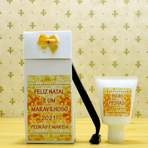 Lembrancinha de Casamento Barbeador e Creme Barba Padrinhos
